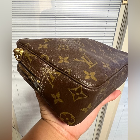 Louis Vuitton Trousse 23 with strap - Picture 14 of 14